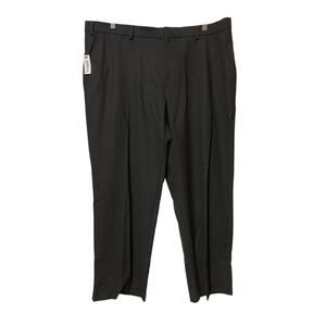 Amazon Essentials Men’s Black Classic Fit Casual Dress Pants Size 40W X 26L